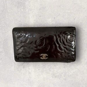 Authentic Chanel Bifold Patent  Leather Camelia Long Wallet